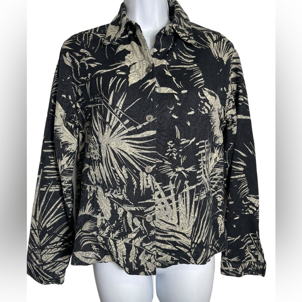 Chico’s blazer size small (4) stunning black and beige Hawaiian print jacket 🖤 - Picture 1 of 6